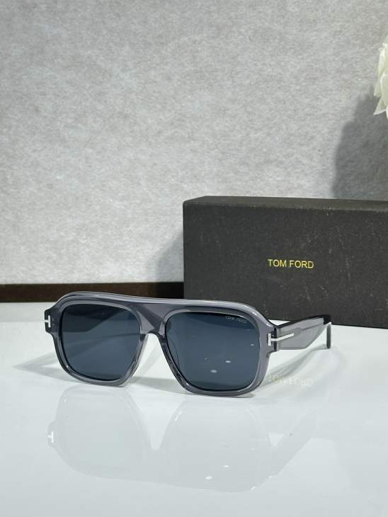 Picture of Tom Ford Sunglasses _SKUfw77361732fw